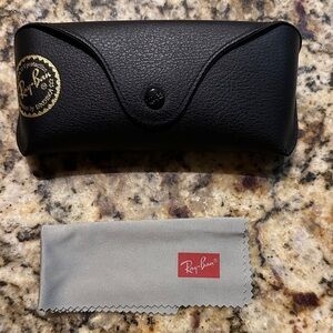 Ray-Ban Black Case with Gray Cloth